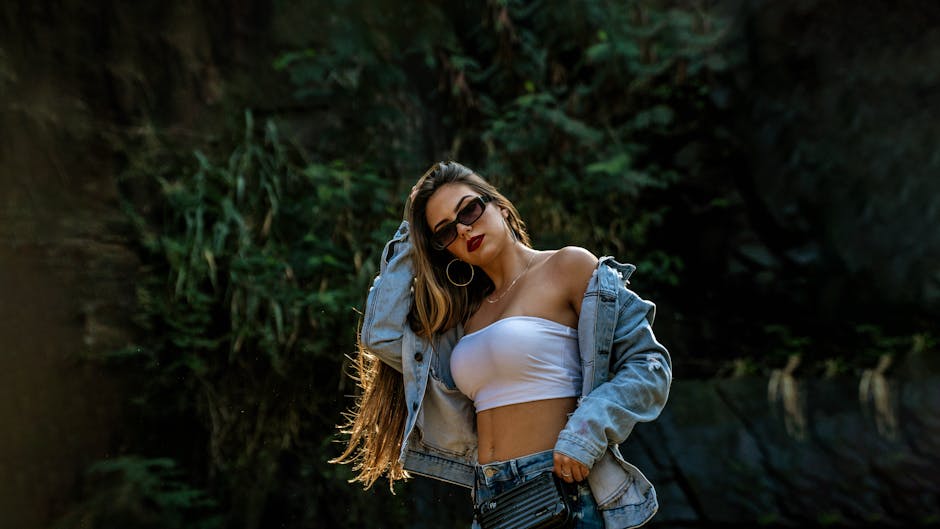 Brazilian woman wearing fashionable clothes