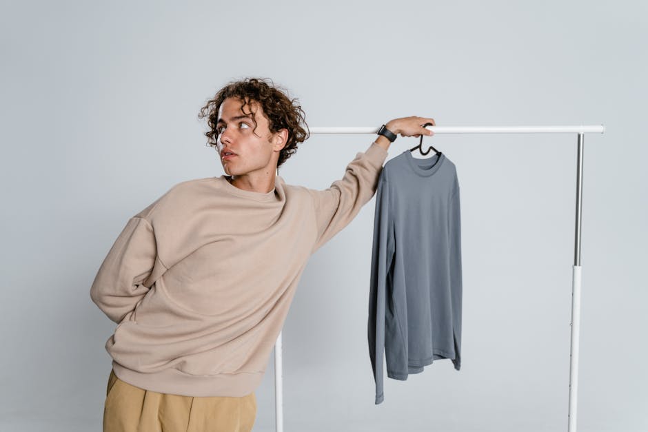 man minimalist wardrobe