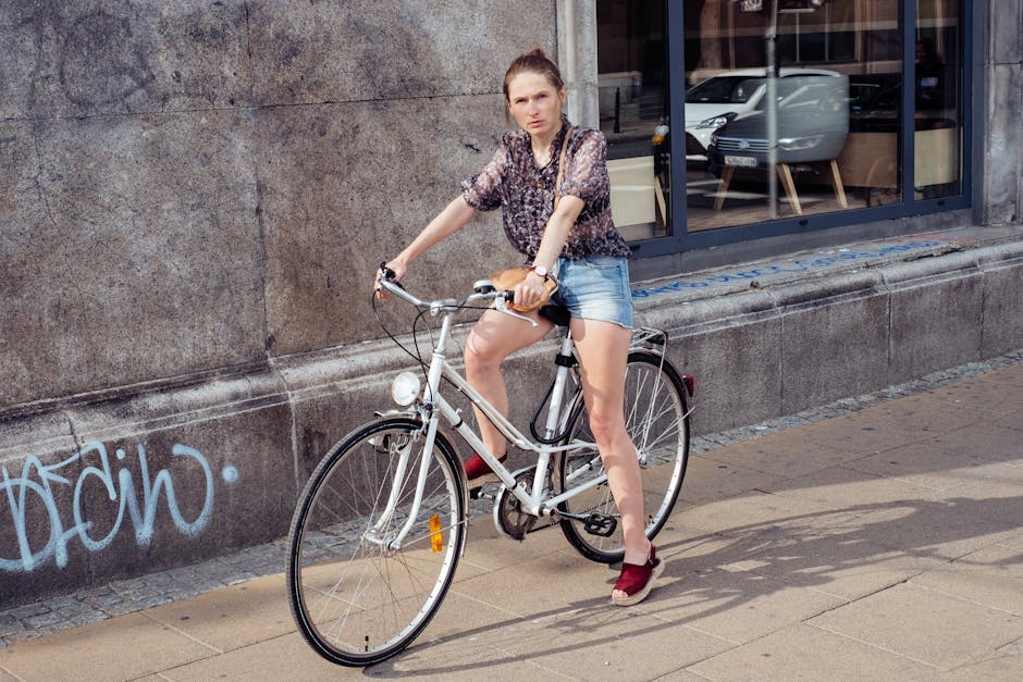 Modern street style Warsaw summer